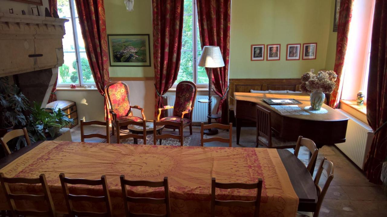 Maison D'Hotes Le Chateau De Puxe מראה חיצוני תמונה